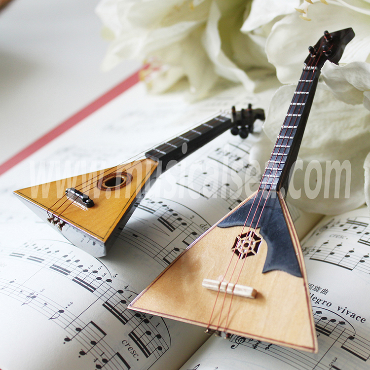 balalaika model